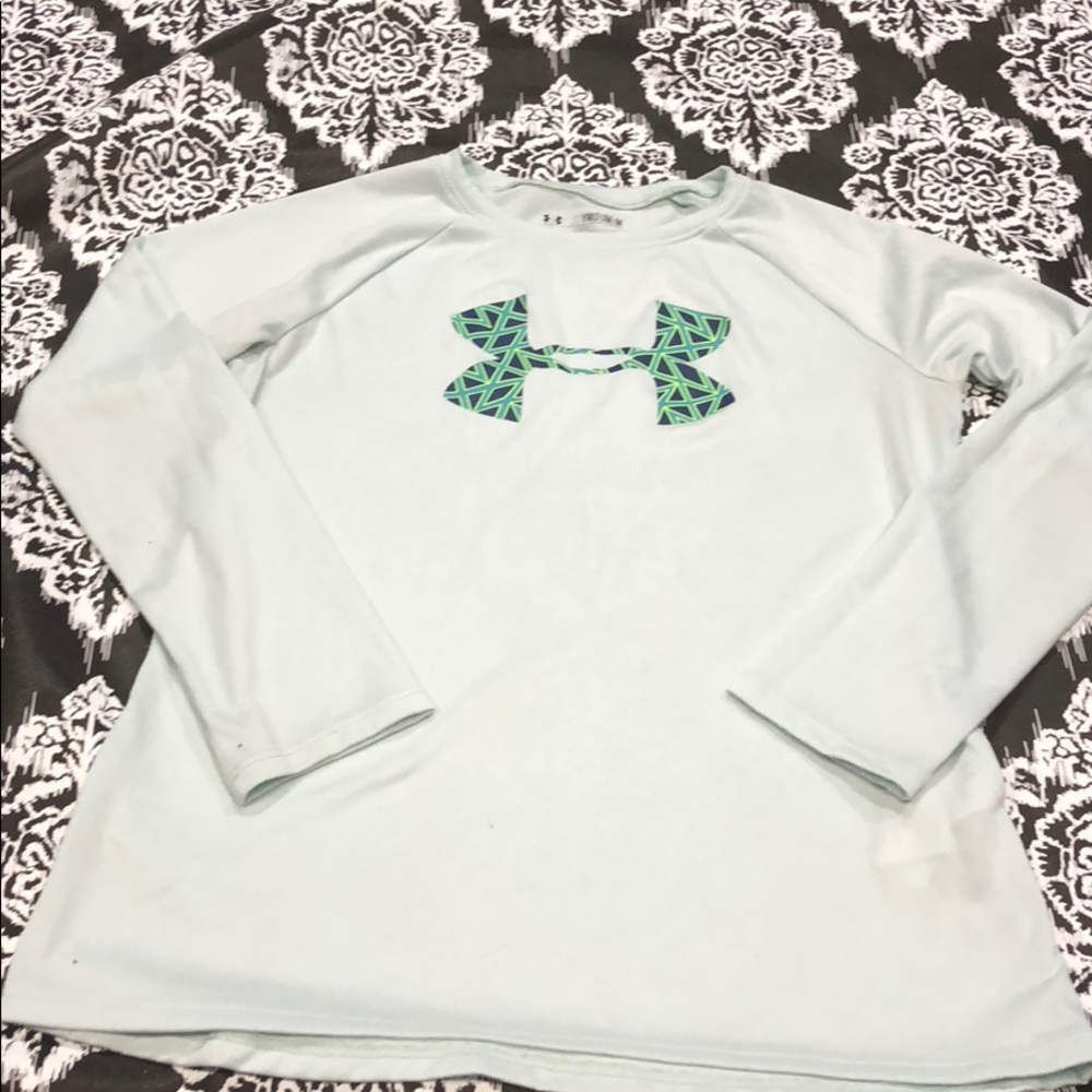 Under Armour girls Youth Medium top Aqua color